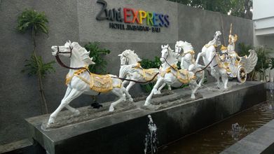 Common Space 4 ZURI Express Jimbaran