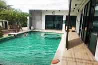 Swimming Pool Baan Issara Korat