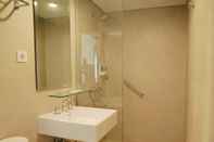 In-room Bathroom Amaris Hotel Fachrudin – Tanah Abang