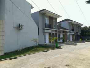 ภายนอกอาคาร 4 Algira 6 Dramaga Guest House Syariah