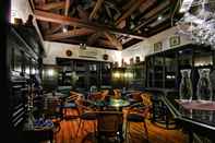 Quầy bar, cafe và phòng lounge Orchid Garden Suites Manila