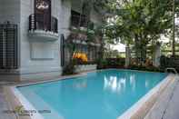 Kolam Renang Orchid Garden Suites Manila
