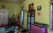 Lobby 5 Homestay Paser Asau