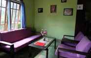 Lobby 6 Homestay Paser Asau