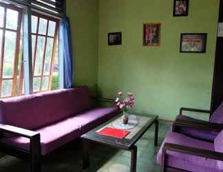 Lobby 2 Homestay Paser Asau