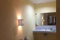In-room Bathroom Villa Pantai Citepus ( Tepi Pantai )