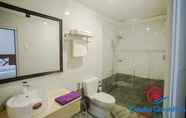 In-room Bathroom 7 Osaka Quy Nhon Hotel