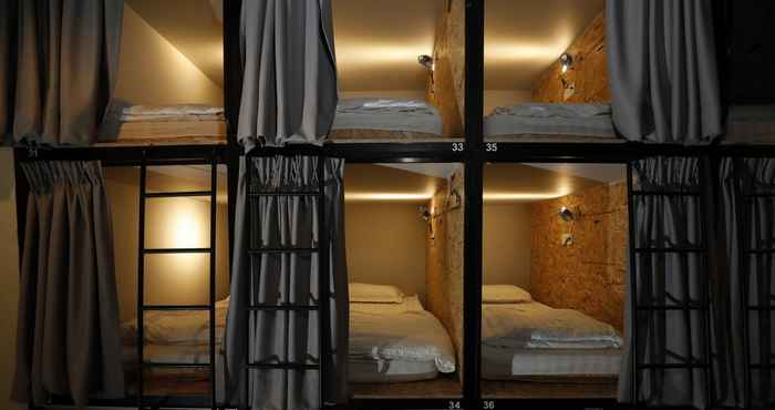 Kamar Tidur Sleepbox Hotel