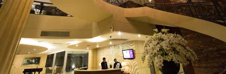 Lobby Arion Suites Hotel Kemang