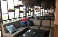 Bar, Kafe, dan Lounge 6 B Fashion Hotel