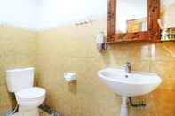 Toilet Kamar Kawali Homestay 