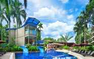 Kolam Renang 3 Destination Resorts Phuket Surin Beach