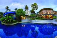 สระว่ายน้ำ Holiday Inn Resort Phuket Surin Beach