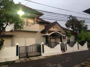 Exterior 4 Omahku Dewe - 4 Bedrooms Guest House