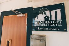 Bên ngoài Wanderloft Capsule Hostel