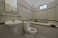 Phòng tắm bên trong NOGIAS Hostel