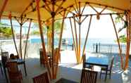 Restaurant 7 Hotel FX72 Maumere Beach Resort