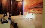 Kamar Tidur 3 Maxx Hotel Makati