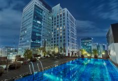 Hồ bơi 3 Bach Suites Saigon, a Member of Design Hotels