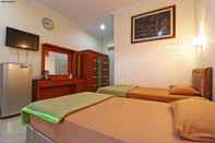 Bedroom Grand Melati Hotel