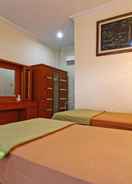 BEDROOM Grand Melati Hotel