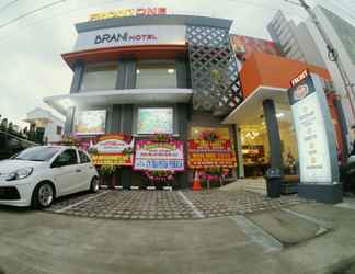 Exterior 2 Front One Boutique Brani Solo