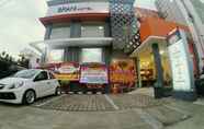 Bangunan 5 Front One Boutique Brani Solo