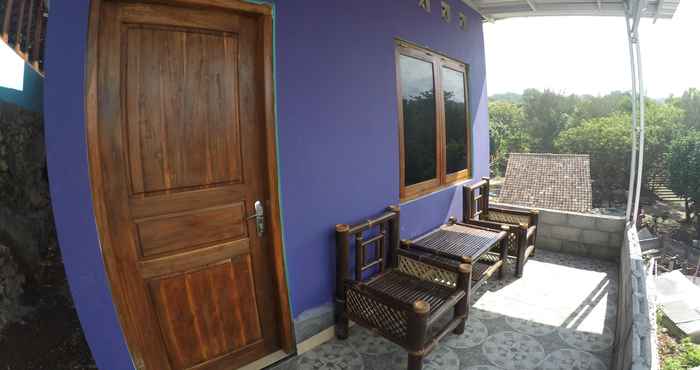 Lobby Comfort Room Sea View at Omah Sundak 2