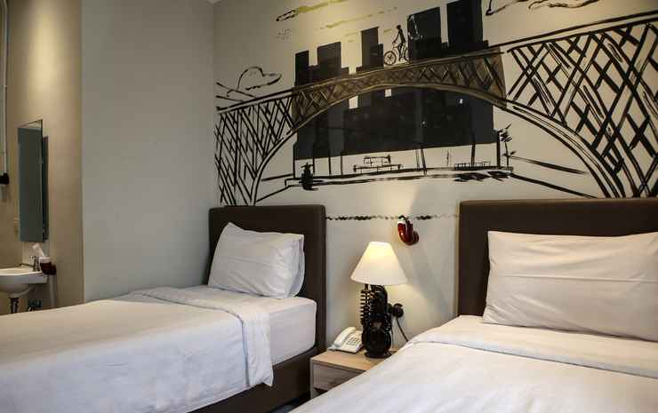 Shine BnB Cianjur - Pop Art Twin Room Pop Art Twin Room