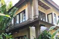 Bên ngoài Mimpi Manis Villa Ubud