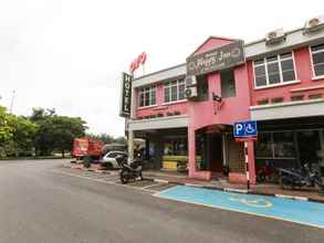 Bangunan 4 OYO 89585 Hotel Happy Inn