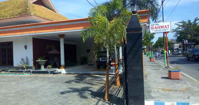 Bangunan Hotel Rahmat