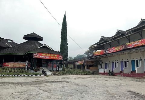 로비 Penginapan Purnama