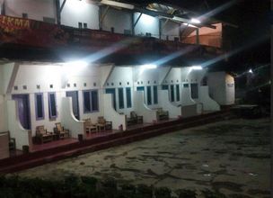 외관 4 Penginapan Purnama