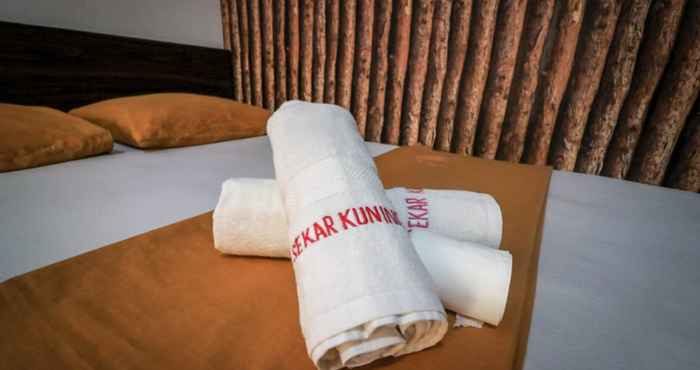 Kamar Tidur Sekar Kuning Guest House