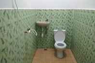 Toilet Kamar Sekar Kuning Guest House