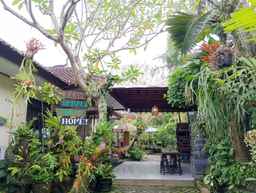Coliving Bali SWEET HOME Kost Lengkap di Tabanan Kota, SGD 14