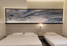 Bedroom 7 Hotel Kalbar