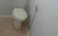 In-room Bathroom 7 Hotel Mawis Taliwang