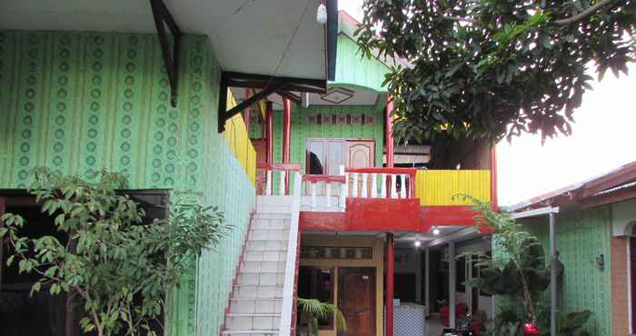 Bangunan Hotel Sinar Kabor