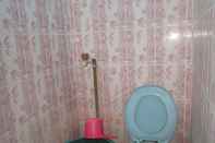 In-room Bathroom Hotel Sinar Kabor