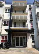 EXTERIOR_BUILDING Simple Room at Griya Rejosari 