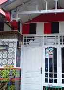 EXTERIOR_BUILDING Full House at Homestay Sekar Jagad Syariah