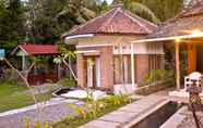 Exterior 5 The Cabin Garden Villa Yogyakarta - 7 Bedrooms