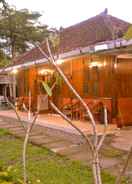 EXTERIOR_BUILDING The Cabin Garden Villa Yogyakarta - 7 Bedrooms