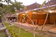 Exterior The Cabin Garden Villa Yogyakarta - 7 Bedrooms