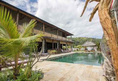 Swimming Pool Baha Baha Villas