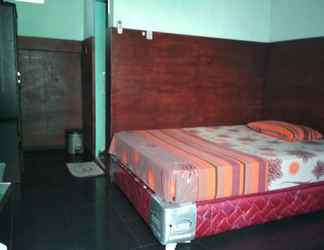 Bedroom 2 Adisti Homestay