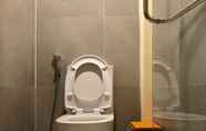 Toilet Kamar 5 JoJo Dorm Homestay