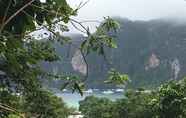 Nearby View and Attractions 4 Phi Phi Green Hill Resort